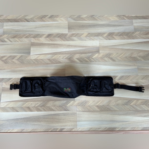 KORUS SPORTS LARGE FANNY PACK.                 …7 pockets… 1 large and 6 smaller - Picture 3 of 9